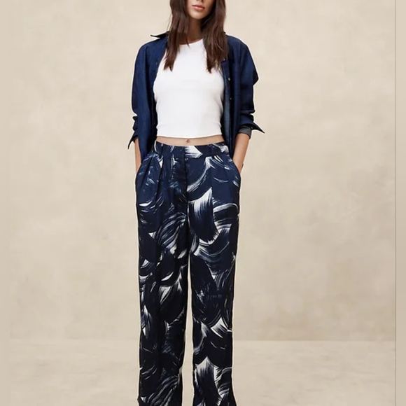 Banana Republic Pants - NWT BANANA REPUBLIC | Relaxed Dress Pants